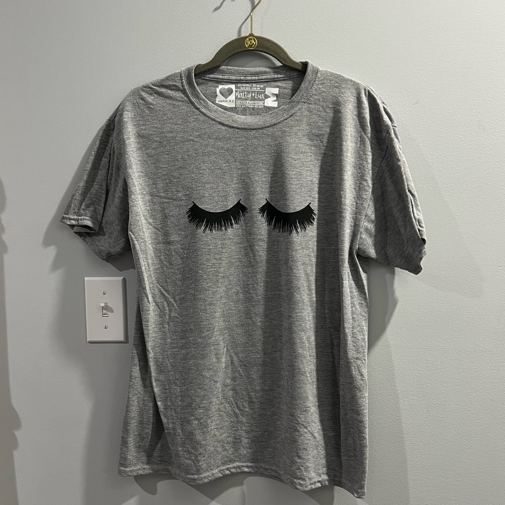 Eyelash graphic T-shirt gray